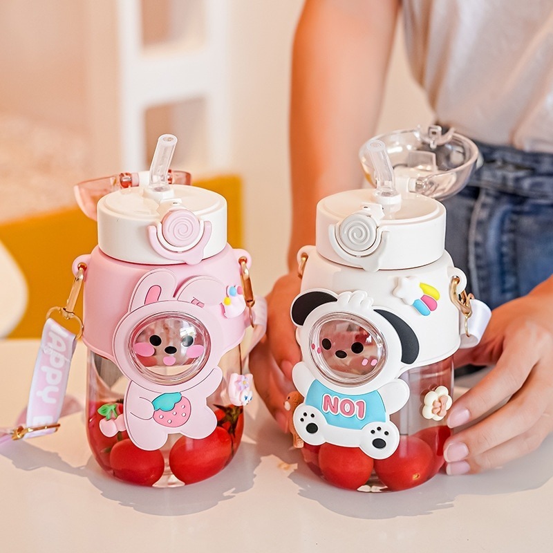 高颜値宇宙室児童ストローカップ大容量男女学生大腹カップはコップを携帯していない 高颜値宇宙室児童ストローカップ大容量男女学生大腹カップはコップを携帯していない