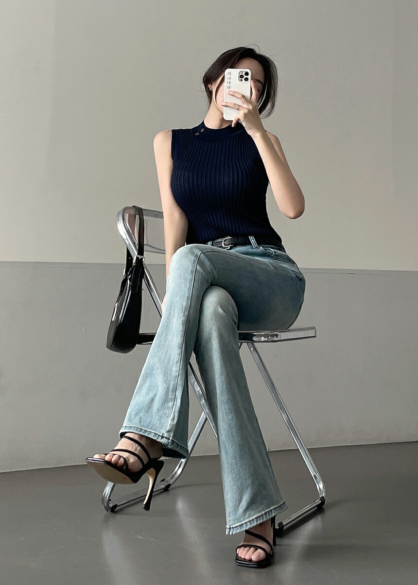 [メガ割りSALE]リネン混リブハーフネックダイアゴナルラインスリムニット