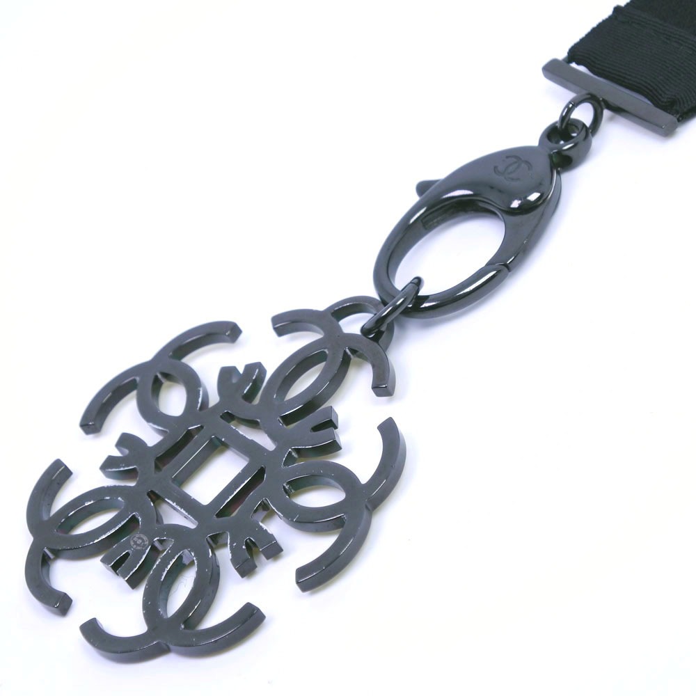 ストラップ ネックレス ラインストーン 黒 B17S 約54.5g レディース 中古品 ストラップ ネックレス ラインストーン 黒 B17S 約54.5g レディース 中古品