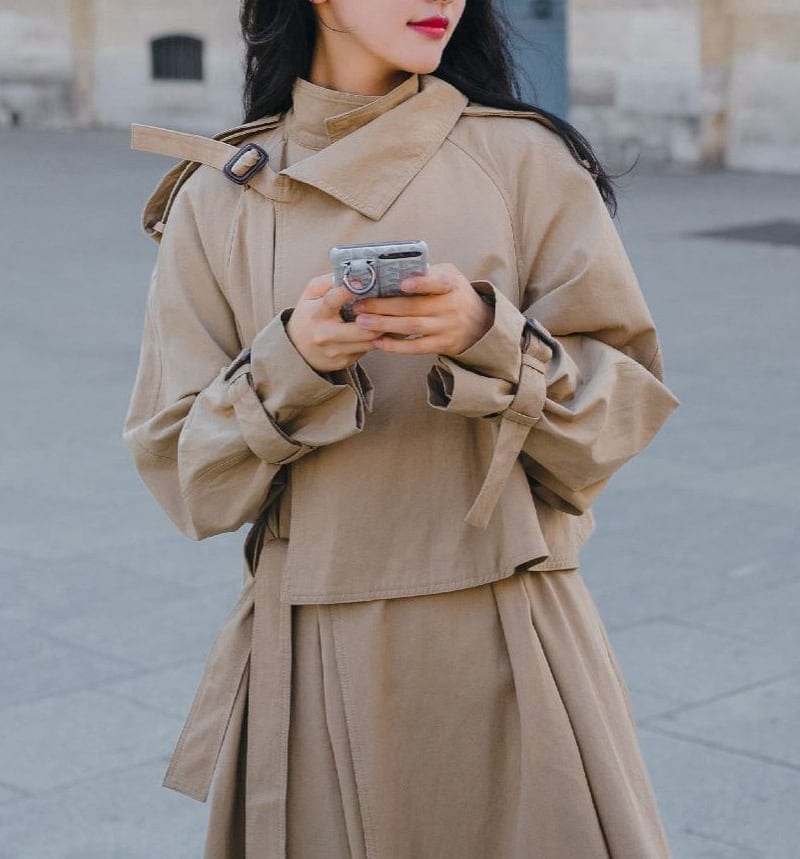 アウター 上着 コート トレンチコート ロングコート 膝下丈 ミモレ丈 マキシ丈 くるぶし丈 Ａライン オーバーサイズ ドロップショルダー 無地 襟付き シングルブレスト 体型カバー lout0716