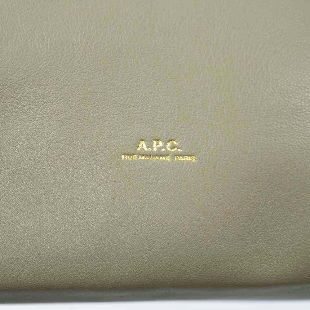 アーペーセー ショルダーバッグ トートバッグ レディース VERT TAUPE A.P.C. PUAAT-F61833-KAW PUAAT F61833 KAW アーペーセー ショルダーバッグ トートバッグ レディース VERT TAUPE A.P.C. PUAAT-F61833-KAW PUAAT F61833 KAW
