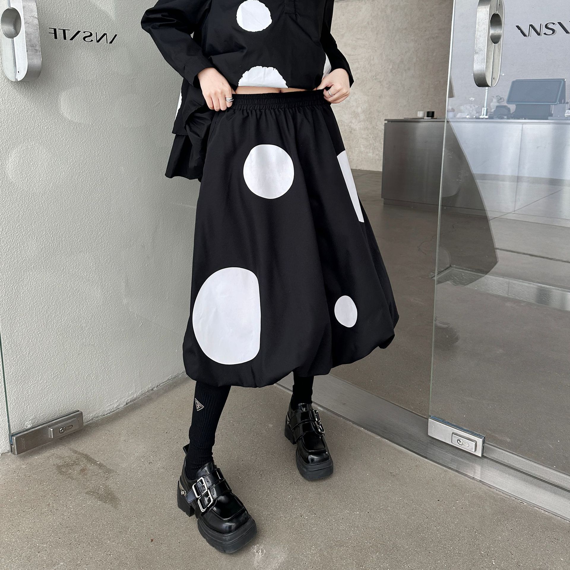 【J.Fashion】 2025春 水玉 セットアップ おしゃれ 上下セット ブラウス+スカート レディース 関連商品購入可能 メガ割