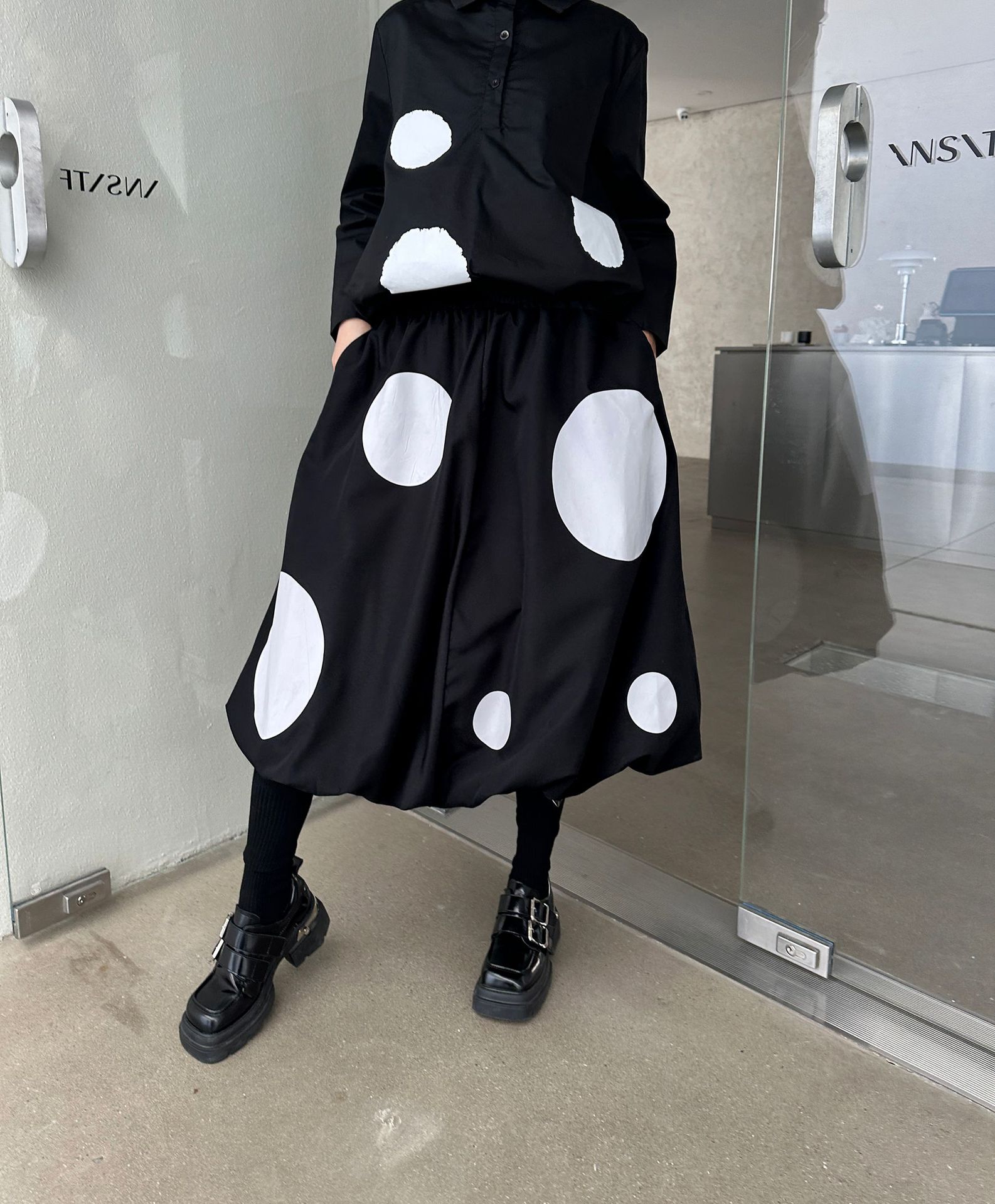 【J.Fashion】 2025春 水玉 セットアップ おしゃれ 上下セット ブラウス+スカート レディース 関連商品購入可能 メガ割