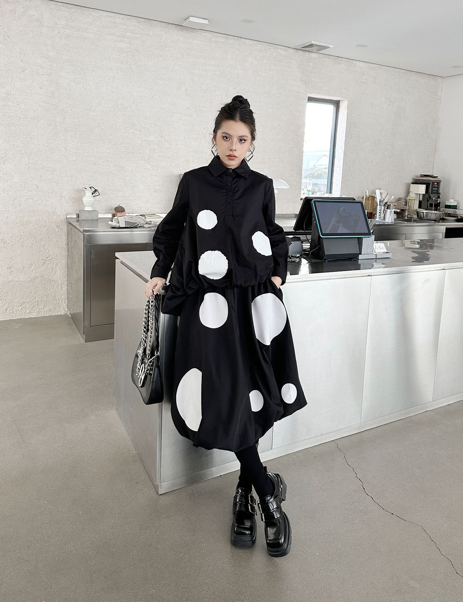 【J.Fashion】 2025春 水玉 セットアップ おしゃれ 上下セット ブラウス+スカート レディース 関連商品購入可能 メガ割