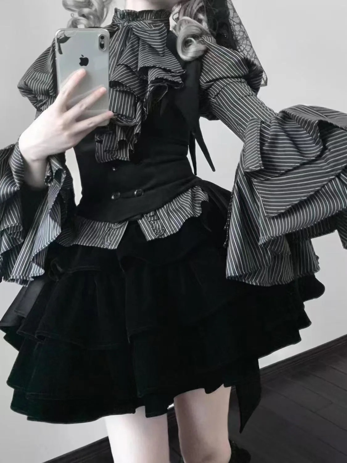 フレンチ ヴィンテージ ロリータ つなぎ長袖 シャツ ウエストコート パフスカート スリーピース・スーツ コスプレ コスチューム ワンピース フレンチ ヴィンテージ ロリータ つなぎ長袖 シャツ ウエストコート パフスカート スリーピース・スーツ コスプレ コスチューム ワンピース