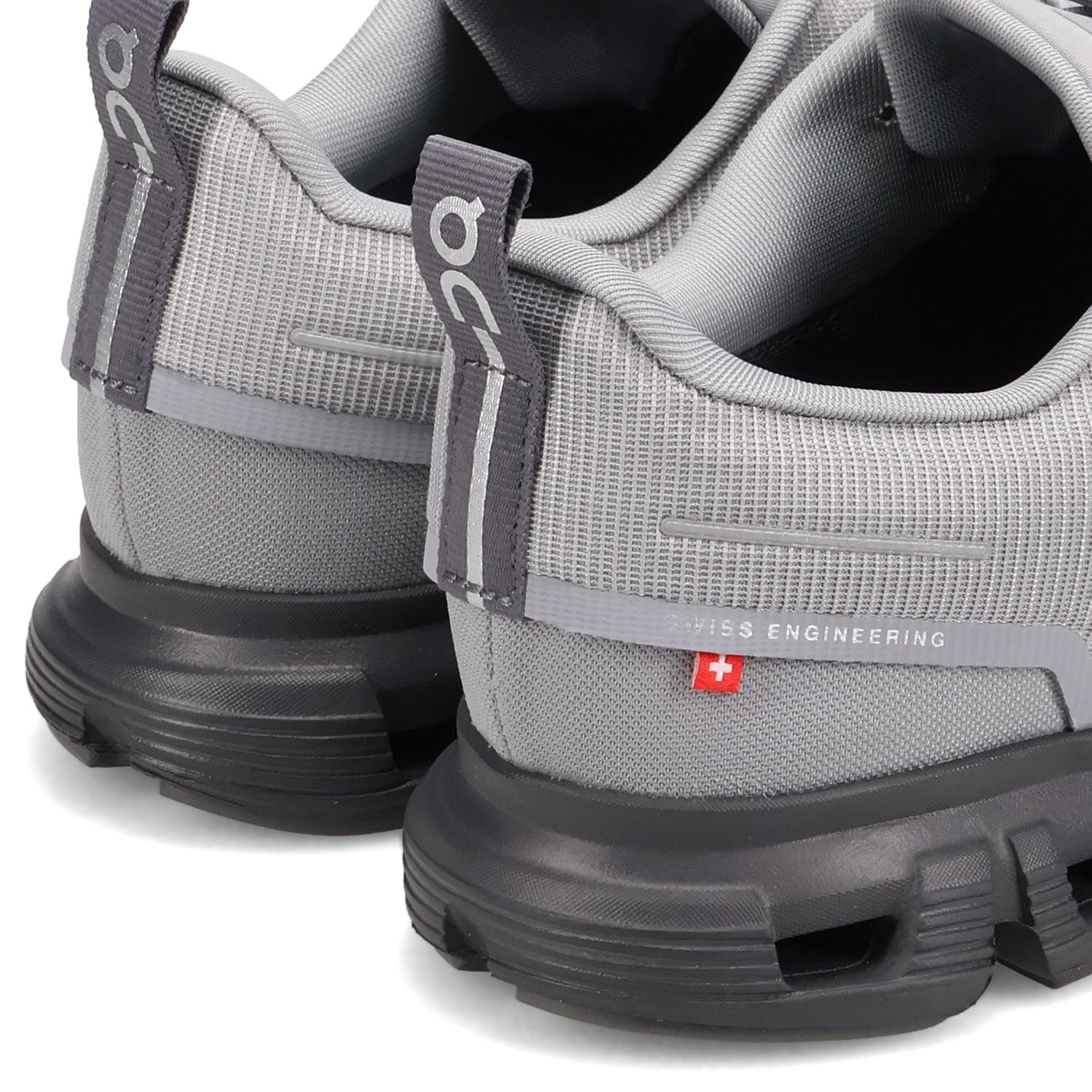 スニーカー クラウド 6 ウォータープルーフ メンズ グレー 3MF10063030 スニーカー クラウド 6 ウォータープルーフ メンズ グレー 3MF10063030