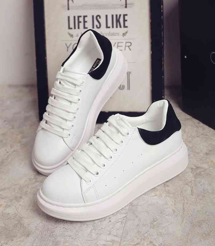 スニーカー レディース ブランド 3E 歩きやすい ハイカット 4E 疲れない ボア ピンク キルティング シューズ 軽量 夏 厚底 おしゃれ 白 靴 あったか 人気 冬 春 新作 24.5 キャンバ