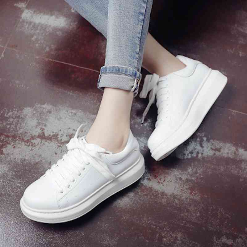 スニーカー レディース ブランド 3E 歩きやすい ハイカット 4E 疲れない ボア ピンク キルティング シューズ 軽量 夏 厚底 おしゃれ 白 靴 あったか 人気 冬 春 新作 24.5 キャンバ