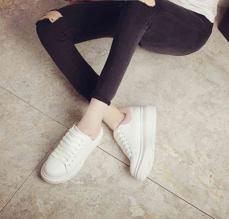 スニーカー レディース ブランド 3E 歩きやすい ハイカット 4E 疲れない ボア ピンク キルティング シューズ 軽量 夏 厚底 おしゃれ 白 靴 あったか 人気 冬 春 新作 24.5 キャンバ