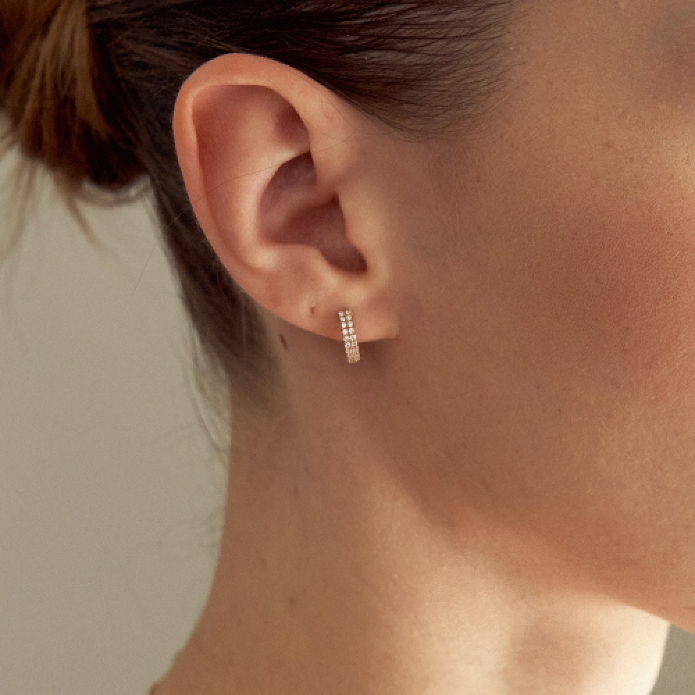 LUNNE 14k ダブルパヴェラインワンタッチリングピアス (14k ゴールド) LFE40 LUNNE 14k ダブルパヴェラインワンタッチリングピアス (14k ゴールド) LFE40