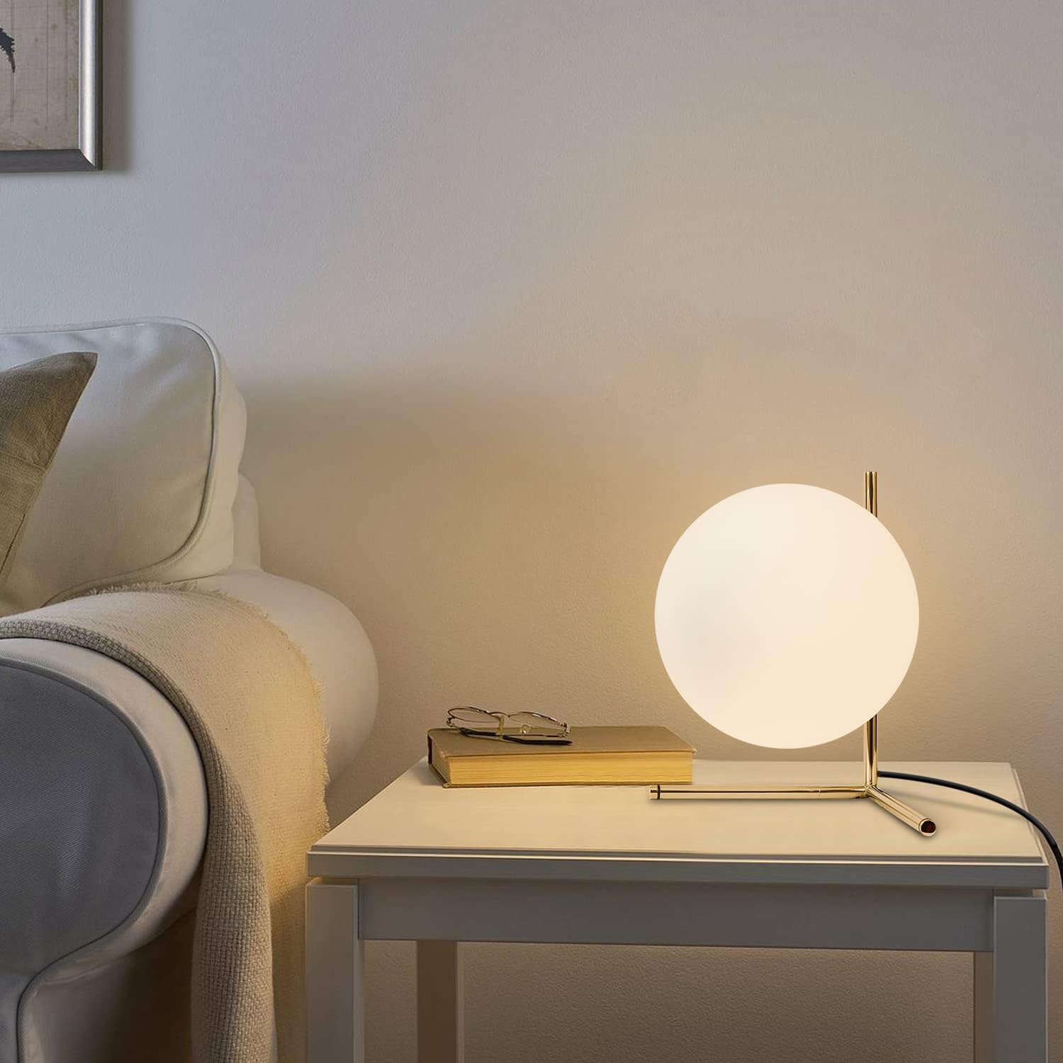 BOKT ミッドセンチュリーモダン真鍮テーブルランプ ホームインテリア ガラスボールとANGメタルテーブルランプ 読書ランプ オフィスベッドルームリビングルーム用 (Aスタイル) BOKT ミッドセンチュリーモダン真鍮テーブルランプ ホームインテリア ガラスボールとANGメタルテーブルランプ 読書ランプ オフィスベッドルームリビングルーム用 (Aスタイル)