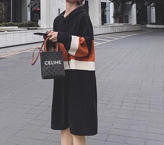 スウェット風 レディース ワンピース プルオーバー ニットワンピ 膝丈 ミドル丈 長袖 フード かわいい 大人可愛い シンプル カジュアル おしゃれ レトロ ラフ スポーティー ルーズ 個性的 クール スウェット風 レディース ワンピース プルオーバー ニットワンピ 膝丈 ミドル丈 長袖 フード かわいい 大人可愛い シンプル カジュアル おしゃれ レトロ ラフ スポーティー ルーズ 個性的 クール