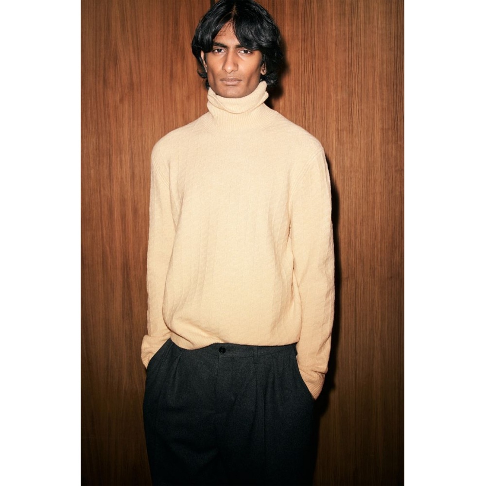 H&M タートルネックセーターレギュラーフィットベージュ