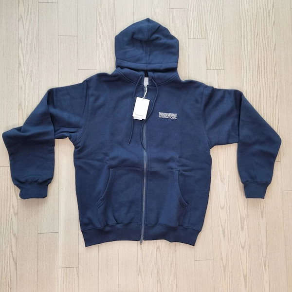 Qoo10] ディスイズネバーザット 【BTS Vテテ着用】ネバザ CP IN