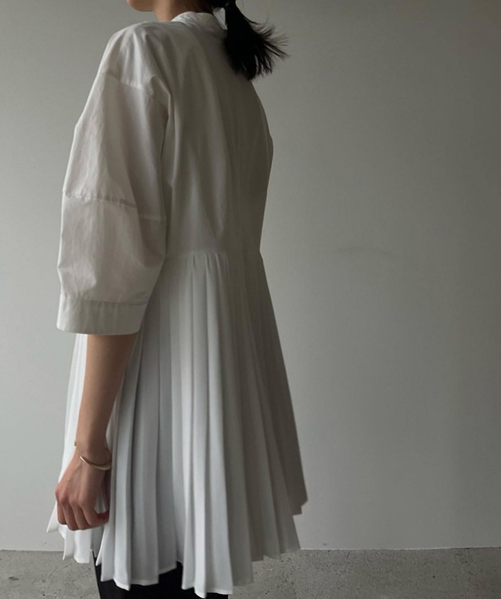 トップス シャツ 白シャツ ミディアム丈 袖あり 5分袖 五分袖 ラウンドネック 襟なし 切り替えデザイン ドッキング プリーツ 綿 かわいい 大人可愛い きれいめ シンプル 大人 上品 おしゃれ トップス シャツ 白シャツ ミディアム丈 袖あり 5分袖 五分袖 ラウンドネック 襟なし 切り替えデザイン ドッキング プリーツ 綿 かわいい 大人可愛い きれいめ シンプル 大人 上品 おしゃれ