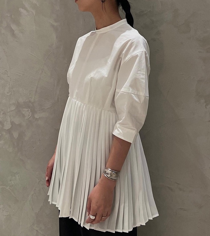 トップス シャツ 白シャツ ミディアム丈 袖あり 5分袖 五分袖 ラウンドネック 襟なし 切り替えデザイン ドッキング プリーツ 綿 かわいい 大人可愛い きれいめ シンプル 大人 上品 おしゃれ トップス シャツ 白シャツ ミディアム丈 袖あり 5分袖 五分袖 ラウンドネック 襟なし 切り替えデザイン ドッキング プリーツ 綿 かわいい 大人可愛い きれいめ シンプル 大人 上品 おしゃれ