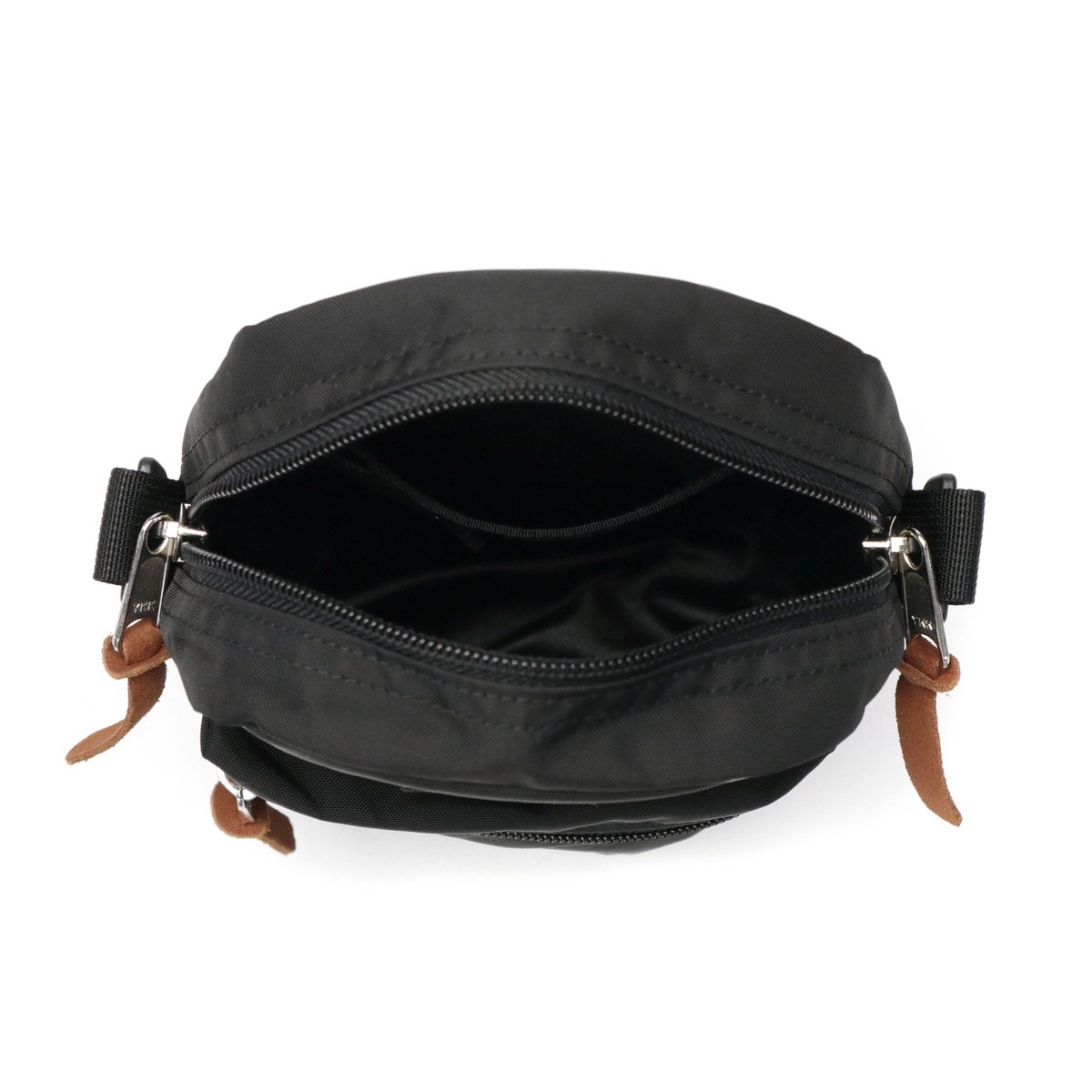 日本正規品 ショルダーバッグ メンズ レディース 軽い ミニ 斜めがけ 縦型 ナイロン 軽量 スポーティー 黒 CLASSIC イージーポケット 日本正規品 ショルダーバッグ メンズ レディース 軽い ミニ 斜めがけ 縦型 ナイロン 軽量 スポーティー 黒 CLASSIC イージーポケット