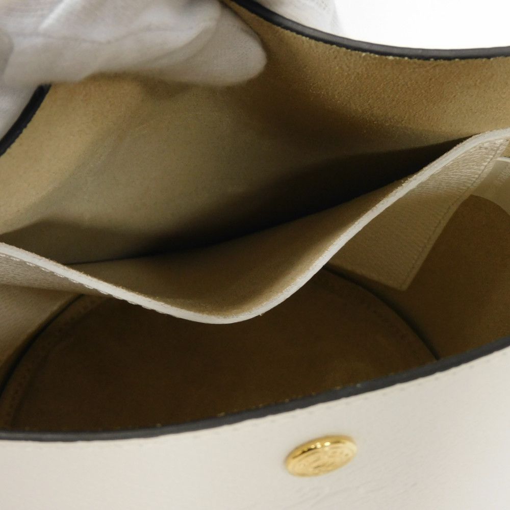 【中古】 ハンドバッグ 現行 カウハイドレザー ホワイト エピュレ S バケット バッグ キュイールドゥルシー 10161HYZ007 【中古】 ハンドバッグ 現行 カウハイドレザー ホワイト エピュレ S バケット バッグ キュイールドゥルシー 10161HYZ007