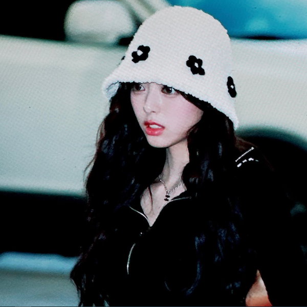 Qoo10] [ITZY ユナ 着用] [DEWE H
