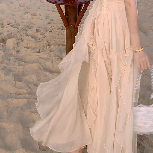 キャミソールワンピース ホワイト ワンピース スリム 細身 ストレート スマート かわいい きれいめ