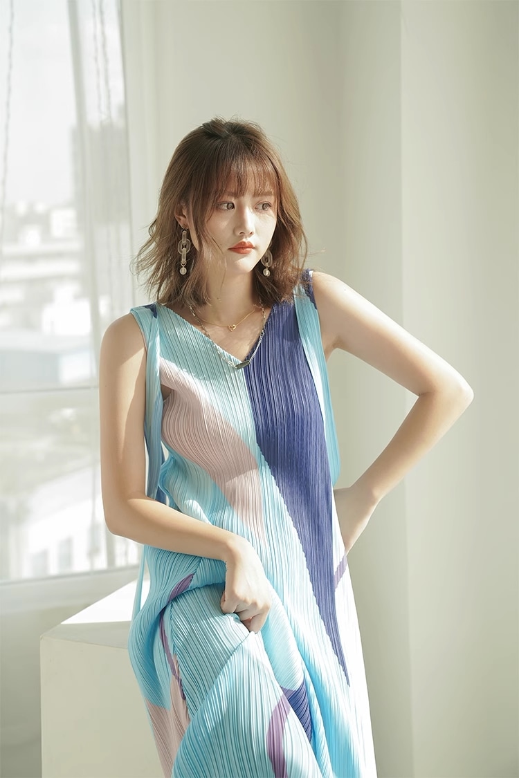 ホリデー ドレス 女性 ノースリーブ 夏 キャミソール スカート アメリカン スタイル ロング スカート 個性的 ワンピース ロング ロング丈 袖なし ノースリーブ Vネック 襟なし 大人可愛い