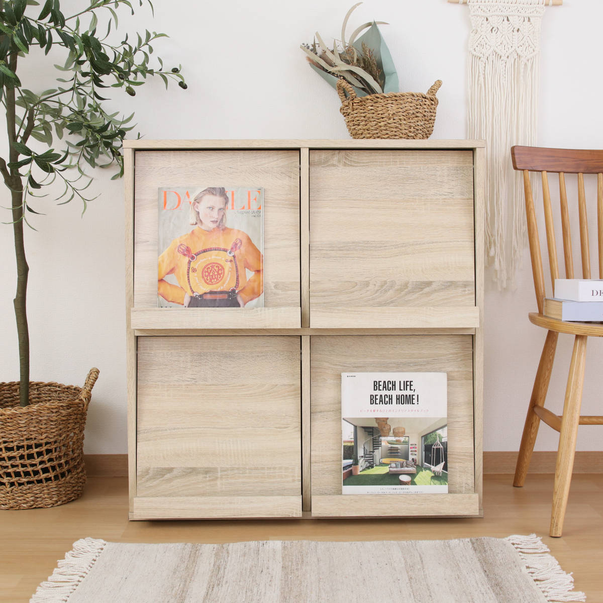 ディスプレイラック 幅80cm 4マス フラップ扉 木製 棚 ラック 収納 ディスプレイ マガジンラック オープンラック 本棚 A4対応 リビング オーク オークブラウン オークホワイト