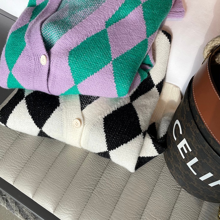 トップス ニット カーディガン チェック タータンチェック ショート丈 ミニ丈 Ｖネック ボタン付き 可愛い かわいい セクシー 綺麗系 ラフ ドルマン ゆるっと 春 秋 冬 女子会 デート お散歩