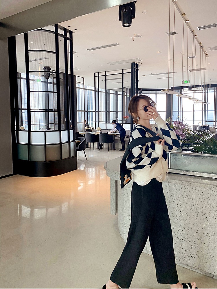 トップス ニット カーディガン チェック タータンチェック ショート丈 ミニ丈 Ｖネック ボタン付き 可愛い かわいい セクシー 綺麗系 ラフ ドルマン ゆるっと 春 秋 冬 女子会 デート お散歩