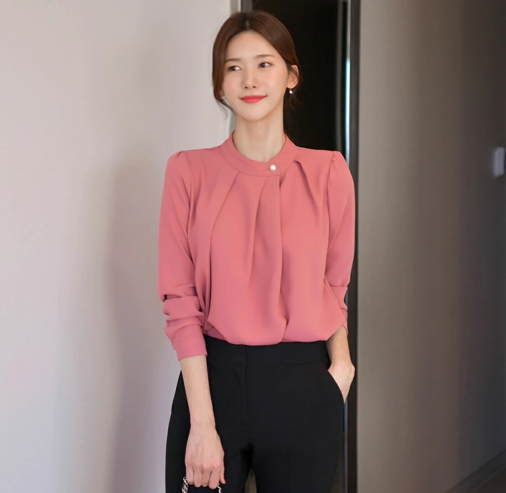 タックネックパフスリーブブラウスp435892 レディース 【bl】ブラウス トップス 長袖 パフスリーブ パフ袖 単色 無地 シンプル ベーシック タック オフィスカジュアル ピンク 式典 秋 冬