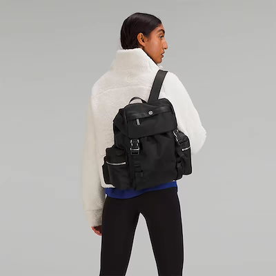 新品未使用‼️ルルレモン バックパック *Mini ブラック 14L 新品】lululemon ルルレモン 定番 人気 ミニバックパック 14L 黒