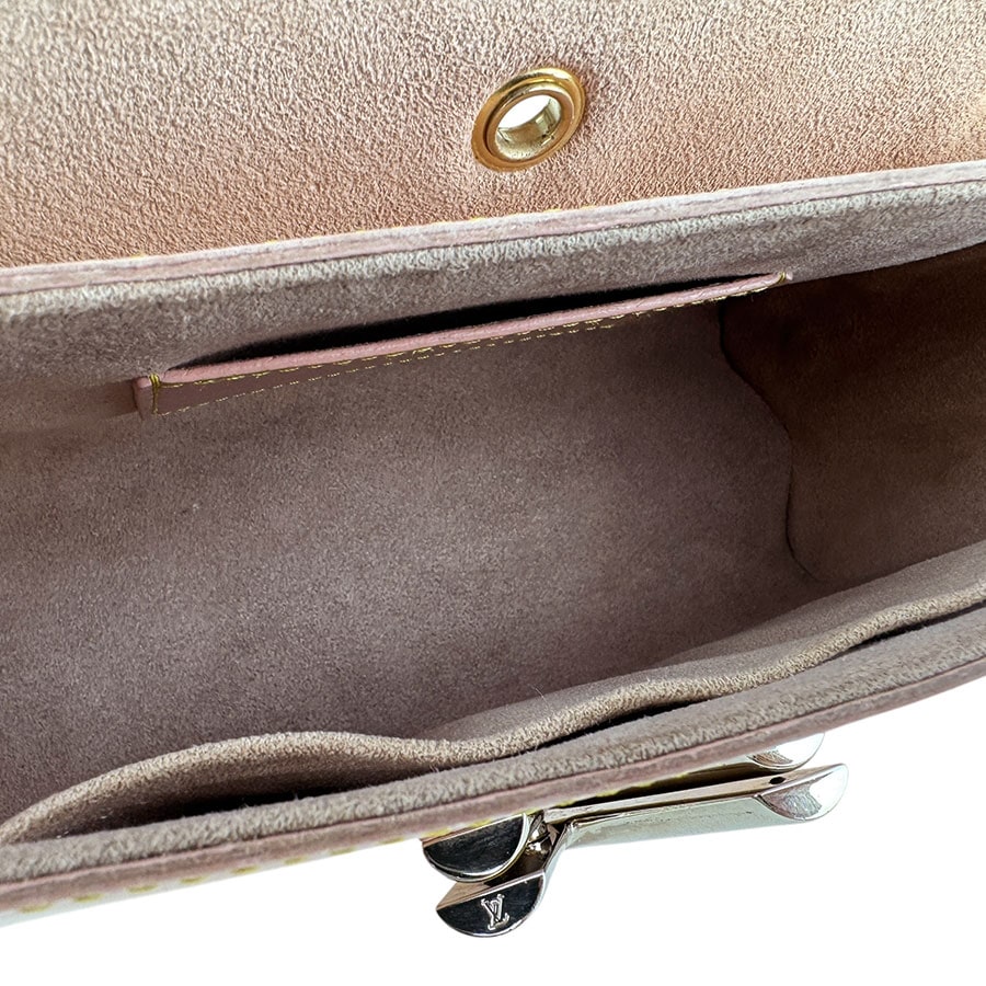 ルイ ヴィトン LOUIS VUITTON ショルダーバッグ エピ ツイストMM エピレザー/メタル ピンクベージュ/シルバー レディース M54219 z4313 ルイ ヴィトン LOUIS VUITTON ショルダーバッグ エピ ツイストMM エピレザー/メタル ピンクベージュ/シルバー レディース M54219 z4313