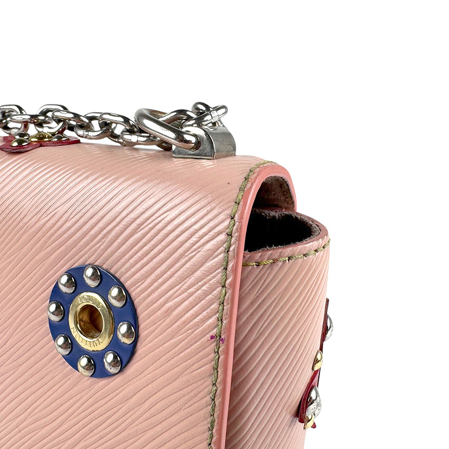 ルイ ヴィトン LOUIS VUITTON ショルダーバッグ エピ ツイストMM エピレザー/メタル ピンクベージュ/シルバー レディース M54219 z4313 ルイ ヴィトン LOUIS VUITTON ショルダーバッグ エピ ツイストMM エピレザー/メタル ピンクベージュ/シルバー レディース M54219 z4313