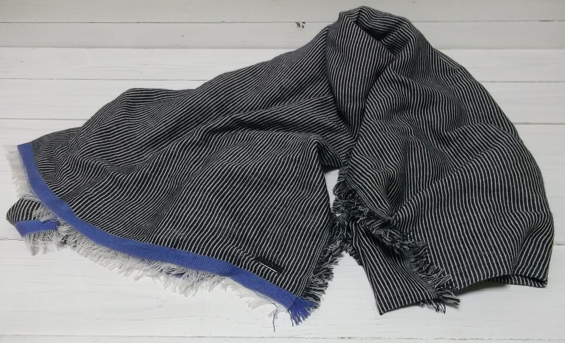 アルマーニエクスチェンジ ストール マフラー ネイビー ARMANI EXCHANGE AX4-017 アルマーニエクスチェンジ ストール マフラー ネイビー ARMANI EXCHANGE AX4-017