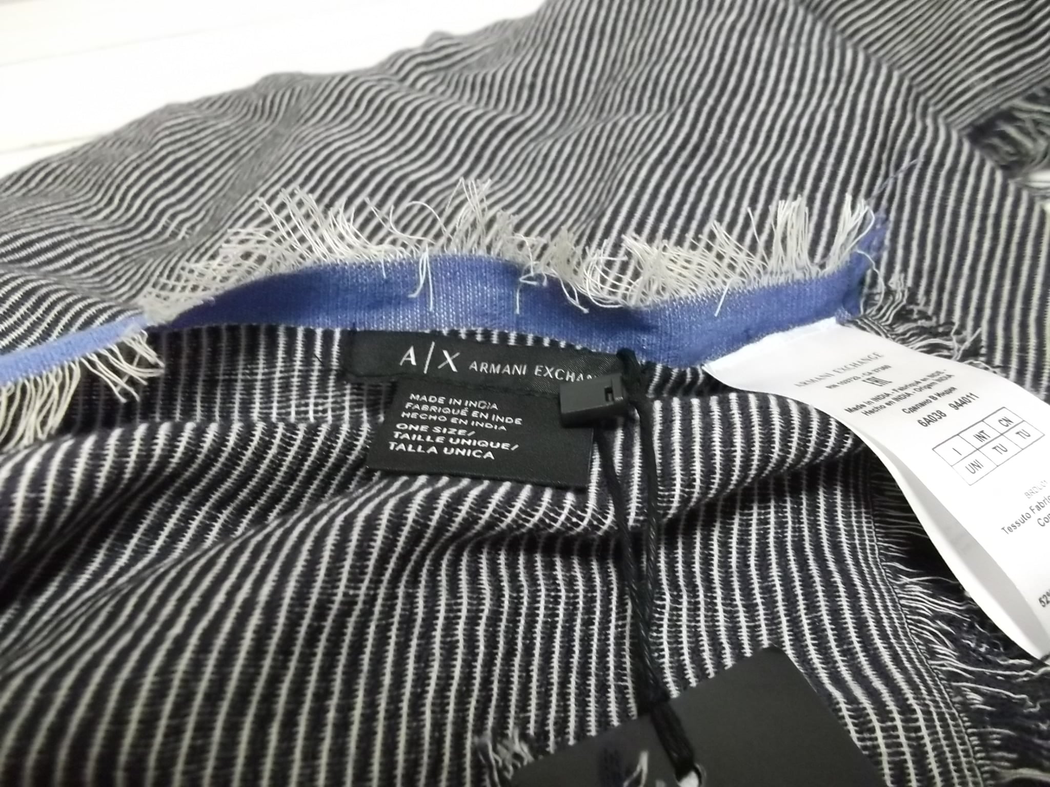 アルマーニエクスチェンジ ストール マフラー ネイビー ARMANI EXCHANGE AX4-017 アルマーニエクスチェンジ ストール マフラー ネイビー ARMANI EXCHANGE AX4-017