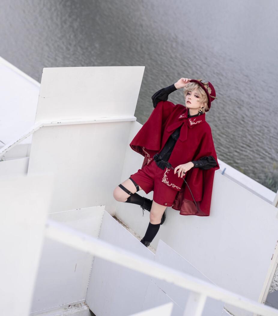 レトロ中世風 ロリータ 小王子風 重厚刺繍 ウールマント ケープ ポンチョ 宮廷風アウター コスプレ衣装 撮影用小道具 レトロ中世風 ロリータ 小王子風 重厚刺繍 ウールマント ケープ ポンチョ 宮廷風アウター コスプレ衣装 撮影用小道具