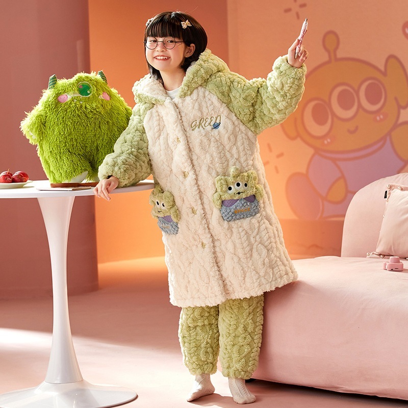 子供用パジャマ女の子秋と冬女の子コーラルフリース厚みのある三層暖かい大きな子供用フランネルホーム服アニメコミック