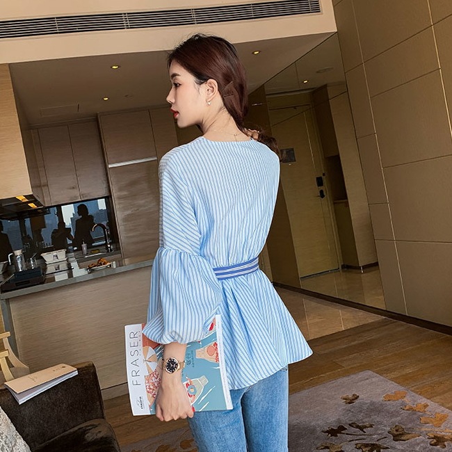 トップス シャツ レディース 春 秋 きれいめ オフィス 七分袖 ボリューム袖 Vネック カシュクール 襟なし ノーカラー フレア ペプラム Aライン 裾ワイド リボン ウエストリボン 青 ブルー S トップス シャツ レディース 春 秋 きれいめ オフィス 七分袖 ボリューム袖 Vネック カシュクール 襟なし ノーカラー フレア ペプラム Aライン 裾ワイド リボン ウエストリボン 青 ブルー S