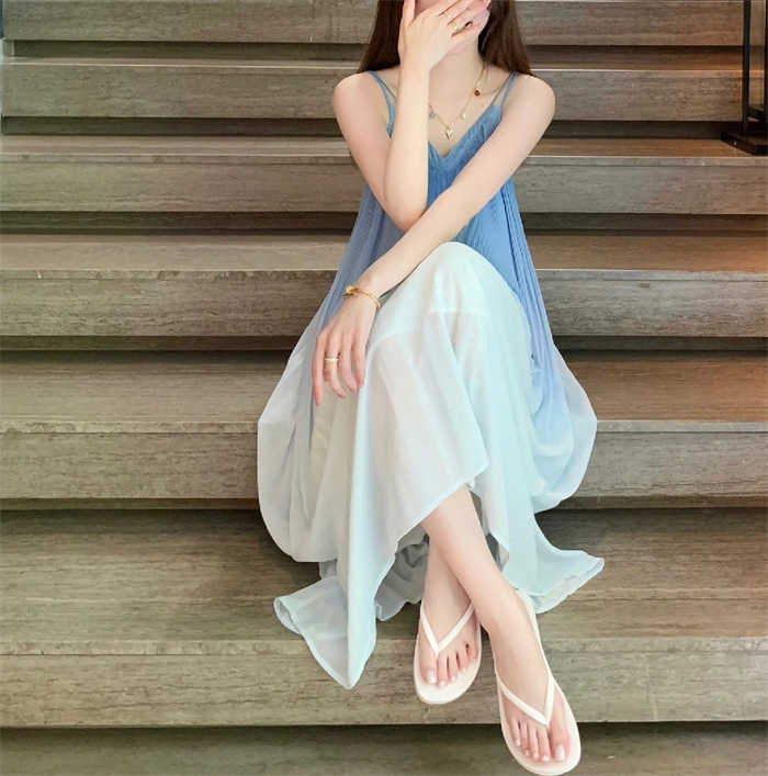 ワンピース 新作 グラデーション キャミワンピース ノースリーブ プルオーバー レディース ロングワンピース ロング ワンピ ハイウエスト Vネック 体型カバー ゆったり リゾート風 かわいい 着痩せ ワンピース 新作 グラデーション キャミワンピース ノースリーブ プルオーバー レディース ロングワンピース ロング ワンピ ハイウエスト Vネック 体型カバー ゆったり リゾート風 かわいい 着痩せ