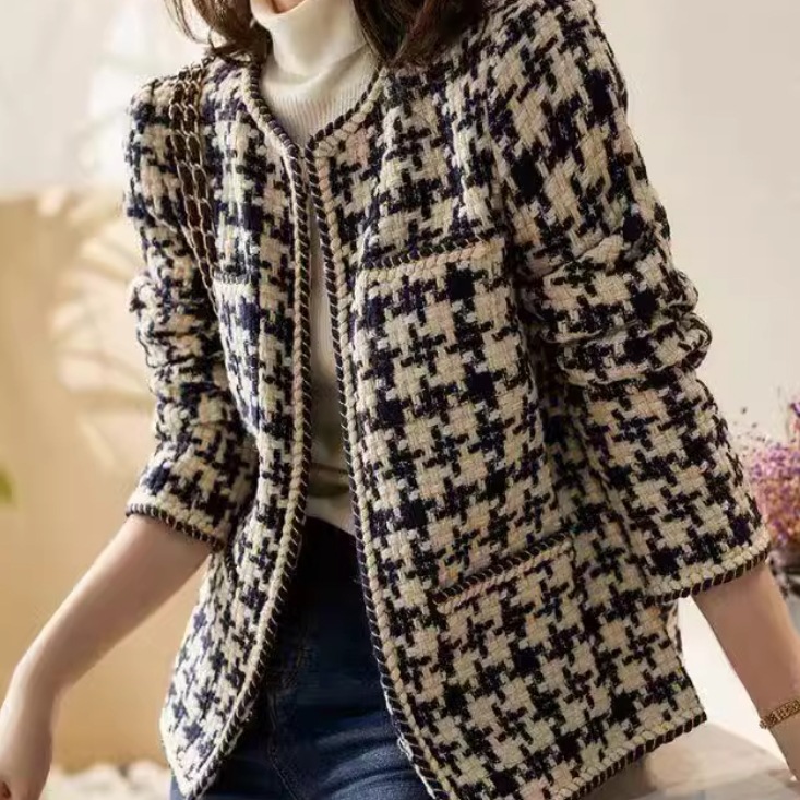 レディース ジャケット スーツ アウター ウール 羽織 前開き ノーカラージャケット 長袖 襟なし ノーカラー 中厚手 かわいい 大人可愛い きれいめ シンプル カジュアル 上品 おしゃれ かっこいい