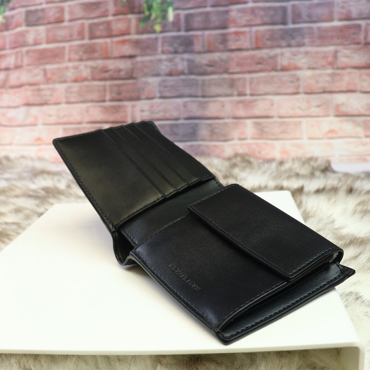 即発 正規品 USA直送 アウトレットメンズ 二つ折り財布 36U9LHRF3L 即発 正規品 USA直送 アウトレットメンズ 二つ折り財布 36U9LHRF3L