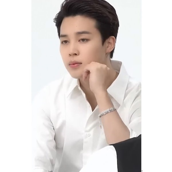 Qoo10] justLoveR. bts suga,RM, jimin着用