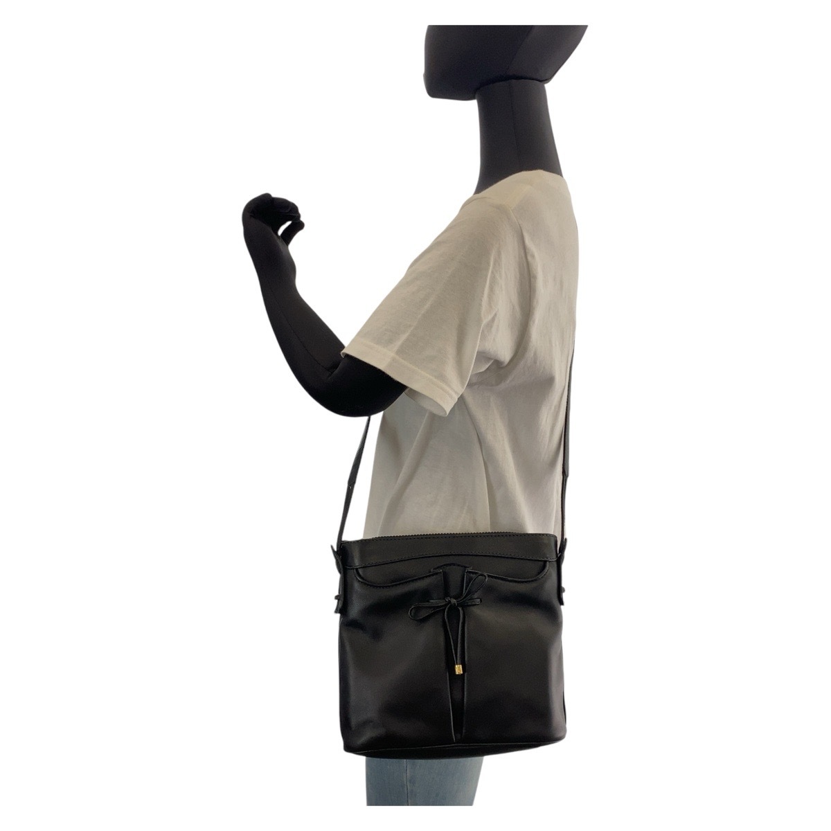 美品 ヴィンテージ ブラック 黒 ゴールド金具 レザー 斜め掛け ショルダーバッグ ポシェット レディース 411192