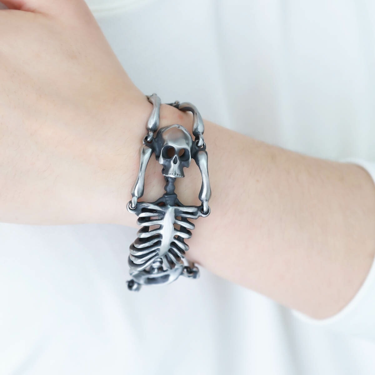 ブレスレット メンズ サージカルステンレス製 スカル ガイコツ スケルトン 骨 金属アレルギー対応 ブレスレット メンズ サージカルステンレス製 スカル ガイコツ スケルトン 骨 金属アレルギー対応