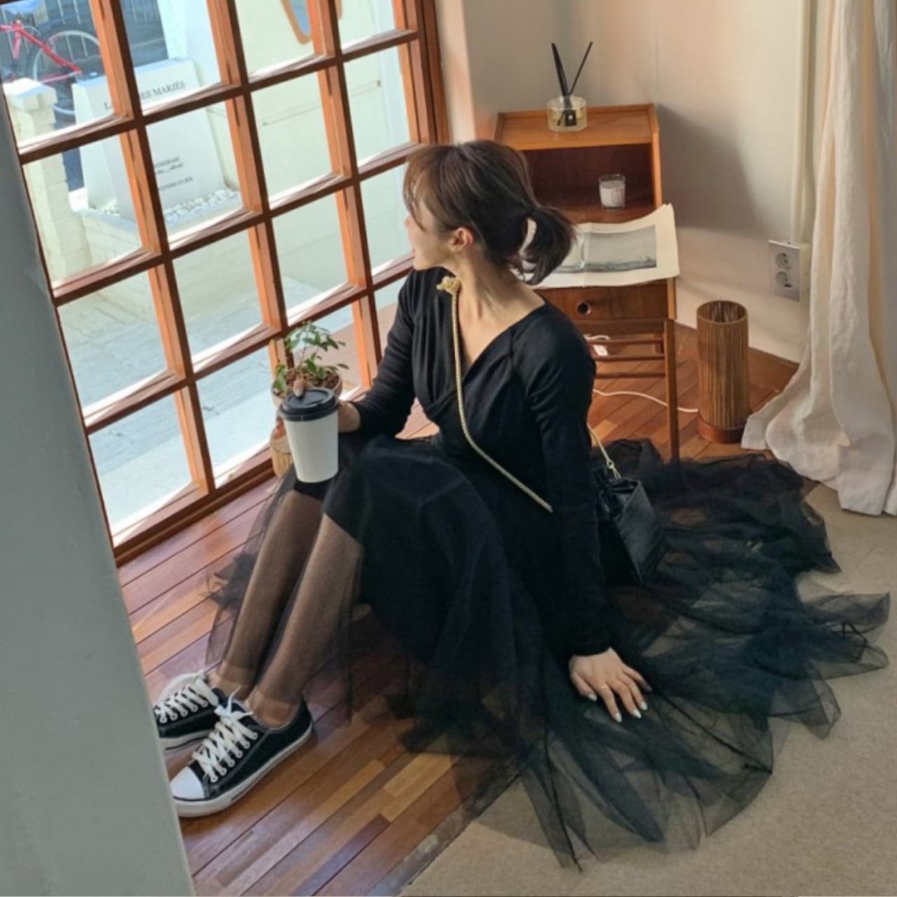 ロンT シャーリング トップス カットソー レギュラー丈 長袖 Vネック タイト 細身 切り替えデザイン かわいい 大人可愛い きれいめ 大人 上品 おしゃれ お洒落 ロンT シャーリング トップス カットソー レギュラー丈 長袖 V