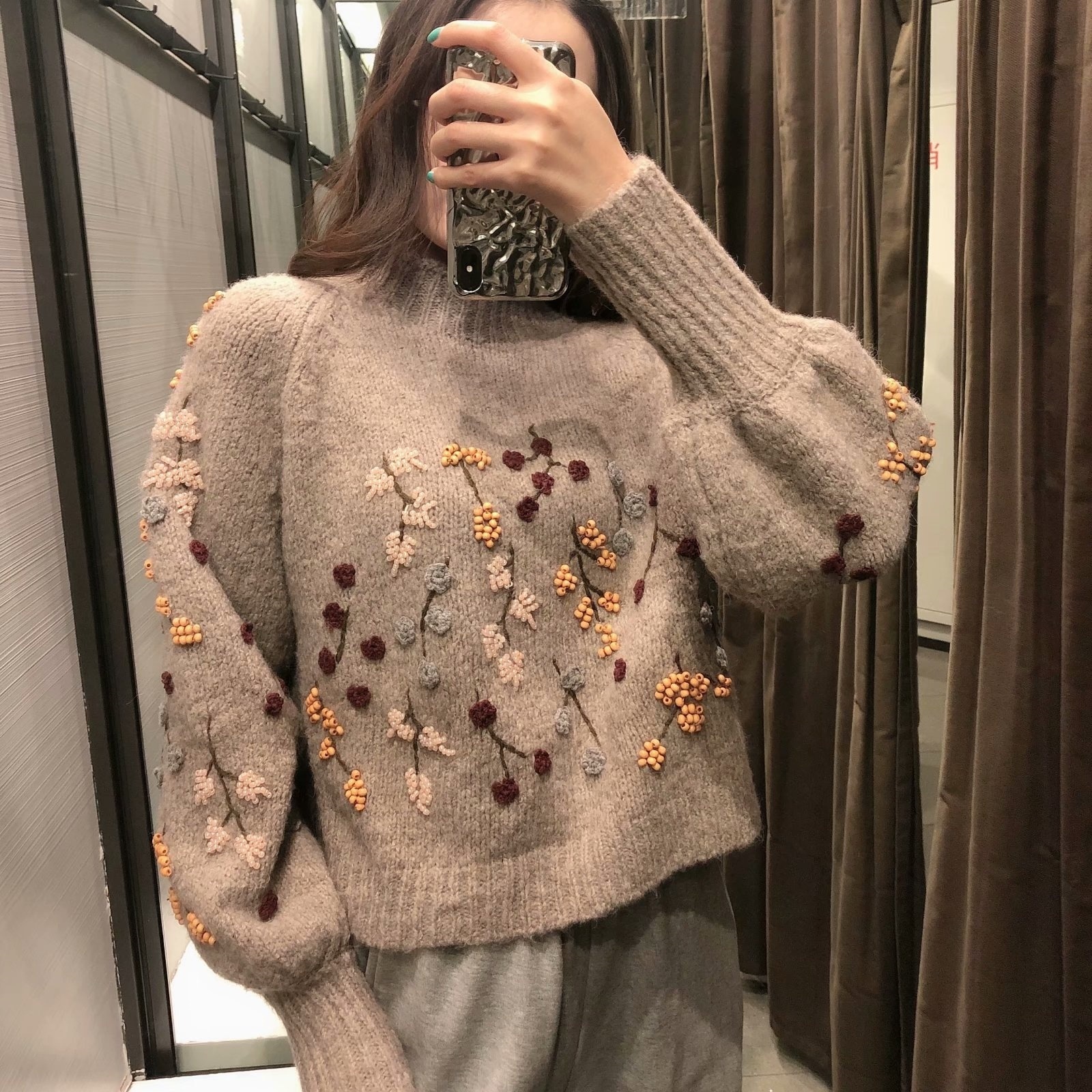 トップス セーター 長袖 ハイネック ショート丈 プルオーバー マトンスリーブ かわいい 大人可愛い きれいめ シンプル 上品 おしゃれ かっこいい カジュアル レトロ ラフ ルーズ こなれ感 個性的