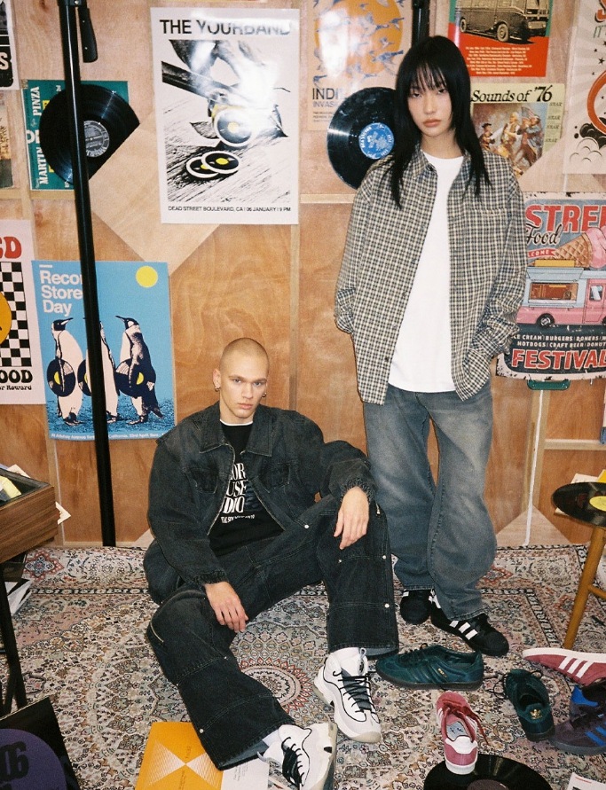 [1993studio] Small Logo Vintage Washing Denim Jacket