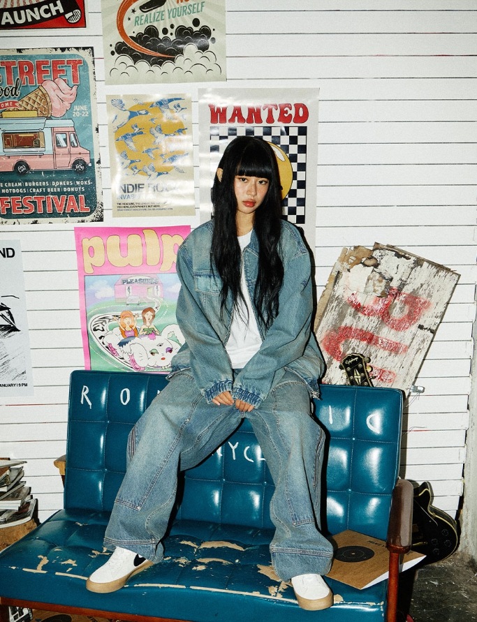 [1993studio] Small Logo Vintage Washing Denim Jacket