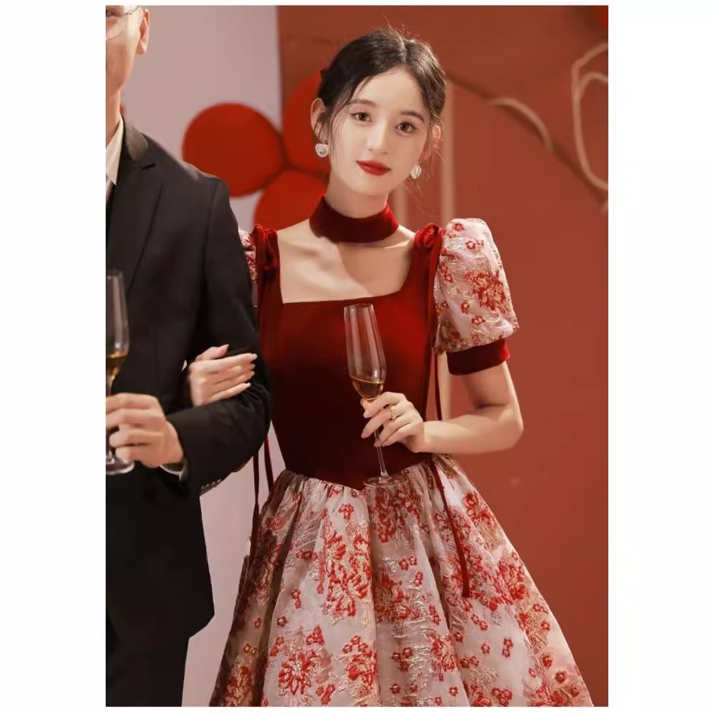 大きいサイズの太ったmm200斤のバラ騎士敬酒服は太って痩せている妊婦の花嫁が婚約してタキシードをお礼します