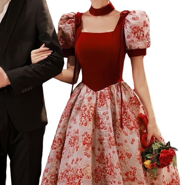 大きいサイズの太ったmm200斤のバラ騎士敬酒服は太って痩せている妊婦の花嫁が婚約してタキシードをお礼します