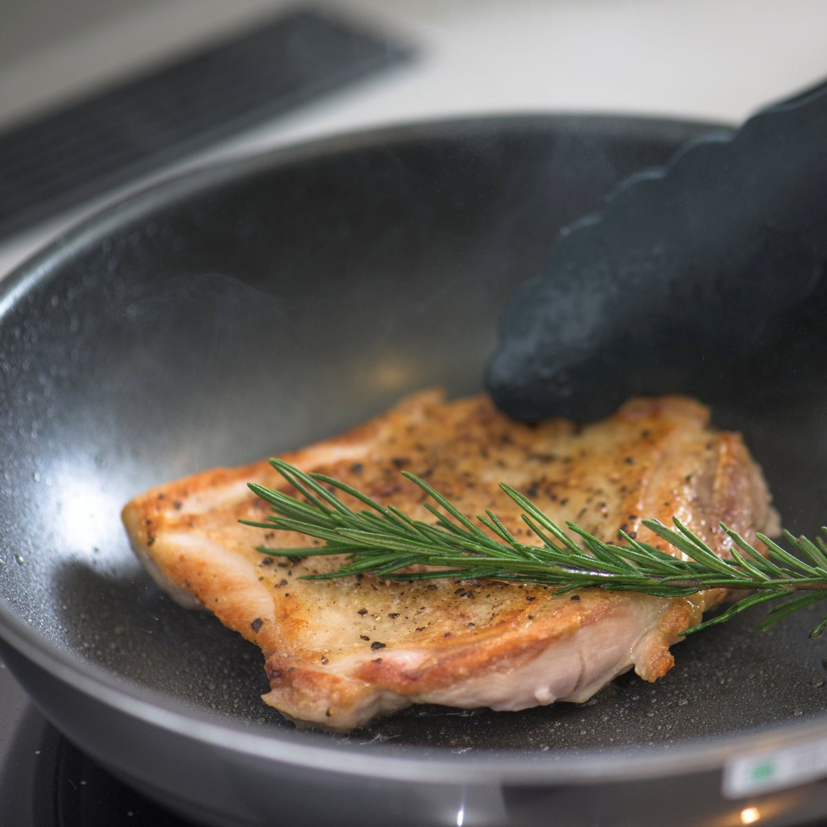 フライパン 20cm IH対応 フライパンDX フジノス 日本製 ガス火対応 アルミ ステンレス ふっ素加工 フッ素加工 軽い 20センチ 国産 3層構造 フッ素コーティング クラッド 軽量 フライパン 20cm IH対応 フライパンDX フジノス 日本製 ガス火対応 アルミ ステンレス ふっ素加工 フッ素加工 軽い 20センチ 国産 3層構造 フッ素コーティング クラッド 軽量